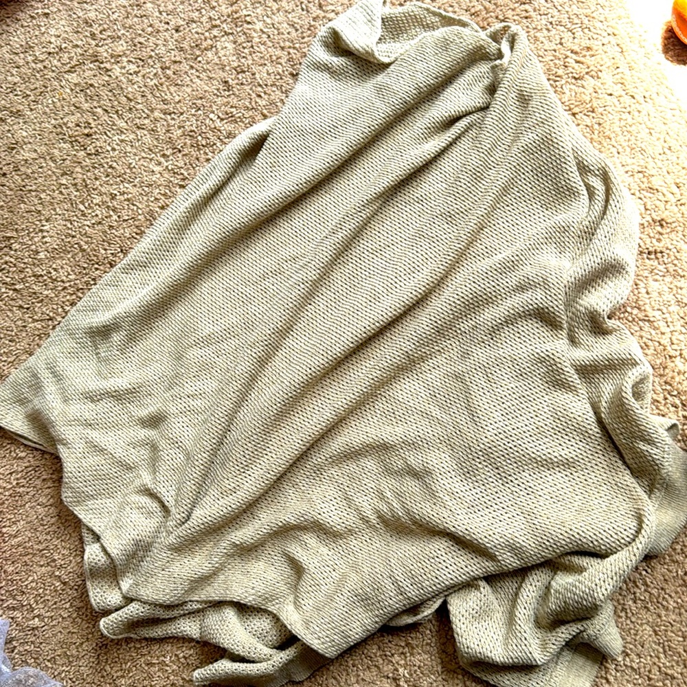 Cocoon nursing cover one size